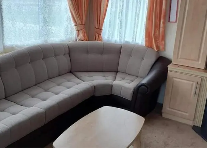 Captivating 3 Bed Caravan In Scarborough